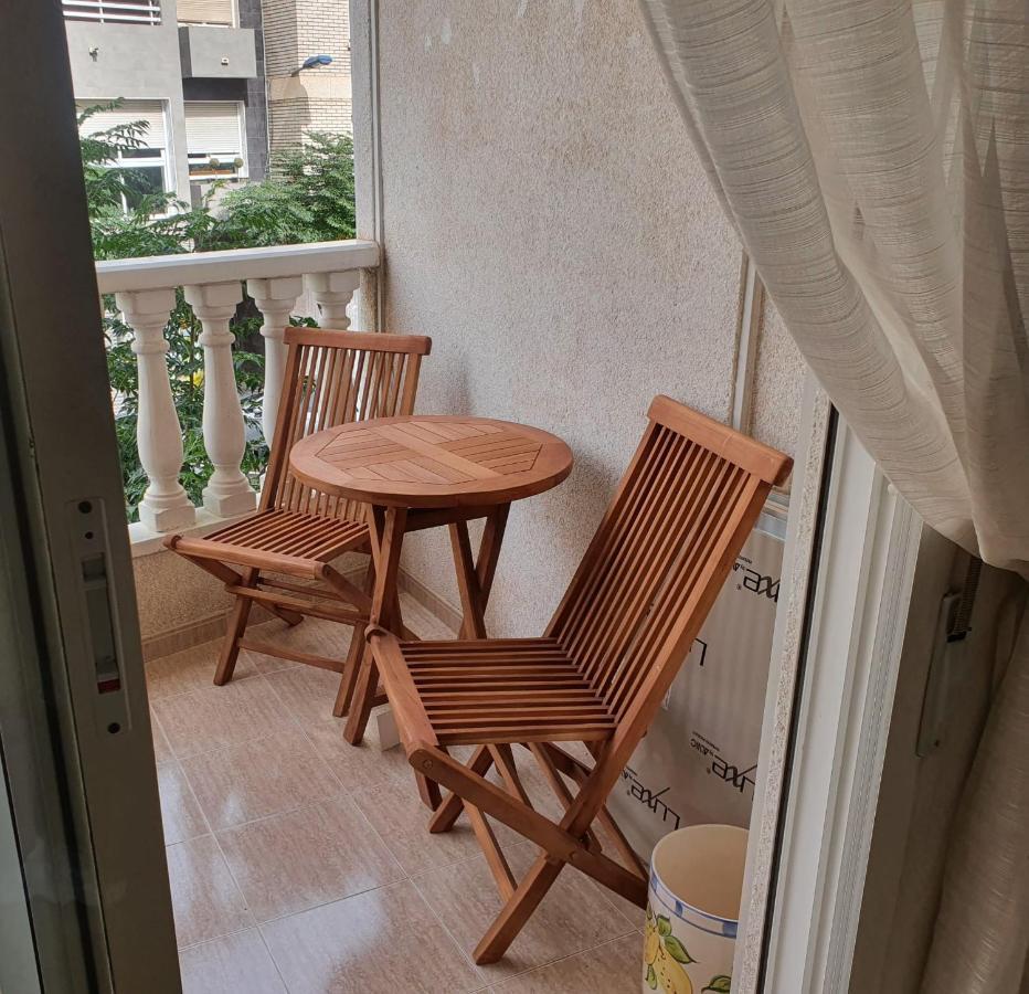 Linmarko Apartamento En Centro De Torrevieja Bagian luar foto